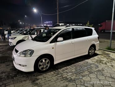 Toyota: Toyota Ipsum: 2002 г., 2.4 л, Автомат, Бензин, Минивэн