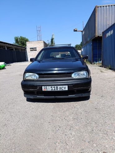 Volkswagen: Volkswagen Golf: 1994 г., 1.6 л, Механика, Бензин, Хэтчбэк