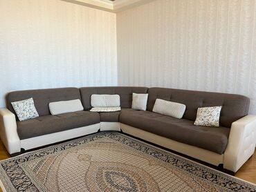 Masa və oturacaq dəstləri: Künc divan, İşlənmiş, Açılan, Bazalı