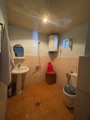 Həyət evləri və villaların satışı: 20-ci sahə 3 otaqlı, 73 kv. m, Orta təmir — 10