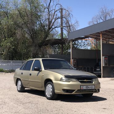 Daewoo: Daewoo Nexia: 2010 г., 1.5 л, Механика, Бензин, Седан