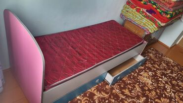 Спальные гарнитуры: Спальный гарнитур, Б/у, ДСП, цвет - Розовый — 17