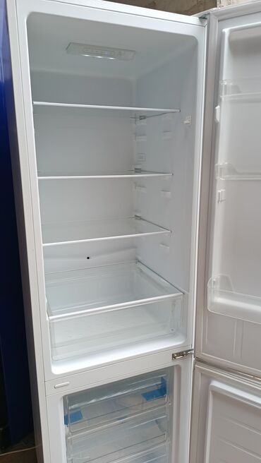 Холодильники: Холодильник Двухкамерный — 8