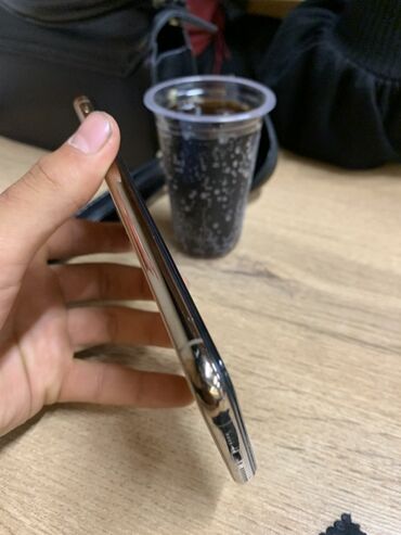 экран айфон 11 про: IPhone Xs Max, Золотой