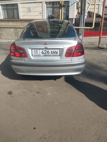 Mitsubishi: Mitsubishi Carisma: 2000 г., 1.8 л, Бензин