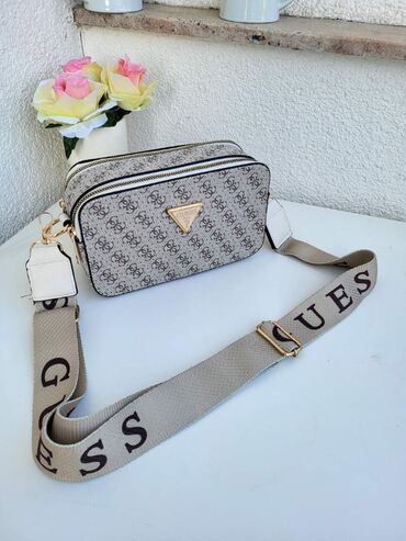 Torbe: Cena torbi 2900
cena novcanika 2200
Porez — 13