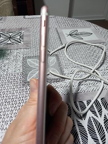 Apple iPhone: Apple iPhone 6, roze-zlatna boja (Rose Gold). Model A1778. - Ekran — 5