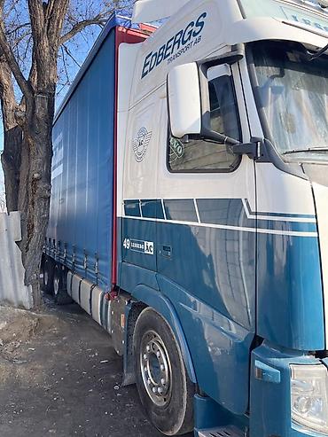 Тягач, Volvo, Тентованный — 3