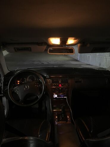 Mercedes-Benz: Mercedes-Benz E-Class: 2000 г., 3.2 л, Автомат, Бензин, Седан — 10