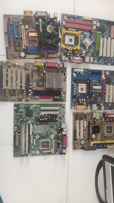 ana və qız kostyumları: Ana Platası Gigabyte İşlənmiş
