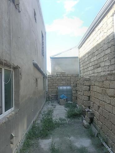 ev satilir gence: 8 otaq, 240 kv. m, Orta təmir — 5