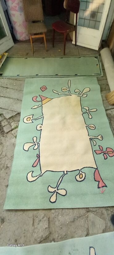 Tepisi i prostirke: Tepisi polovni od 1500din do 4000din i polovan namestaj Zemun za sve — 5