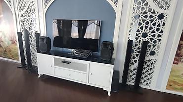 tumbalar: Ağ rəngli TV tumba - Korpus: MDF/Laminate, parlaq ağ boya - Üst — 1