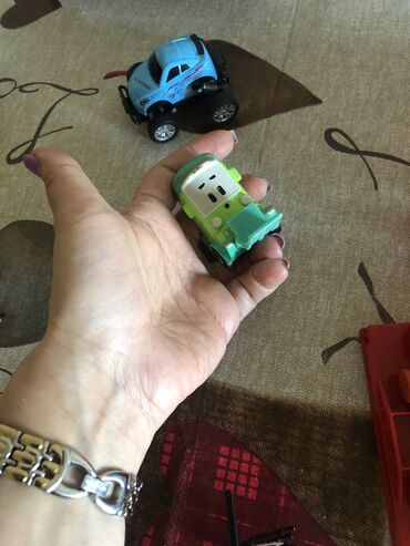 Oyuncaqlar: 13 azn hamisi — 14