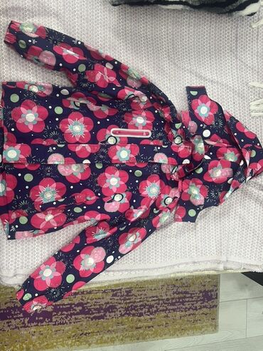 детские натуральные шубы: Uşaq üçün “Baby Wear” brendi yağmurluq/kurtka. İşlənmiş 10 yaşlı uşağ