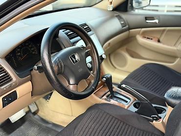 Honda Accord: 2004 г., 2.4 л, Автомат, Бензин, Седан