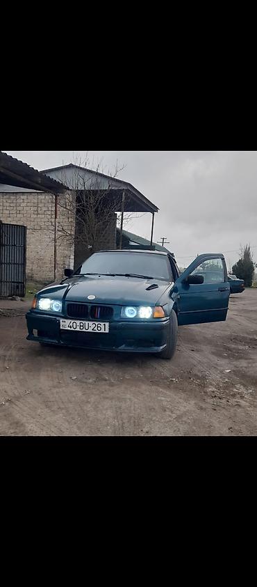 BMW: BMW 3 series: 2 l | 1993 il Sedan — 3