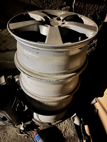 şinlər r16: Kia ceed uchun 2010 r16 restailing diskler