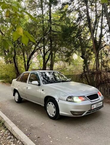 Daewoo: Daewoo Nexia: 2010 г., 1.5 л, Автомат, Бензин, Седан