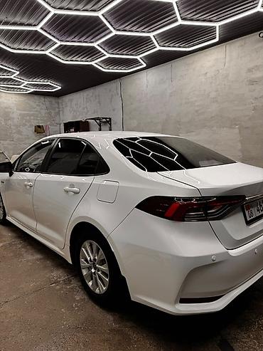 byd ev: Toyota Corolla: 2024 г., 1.8 л, Вариатор, Гибрид, Седан — 4
