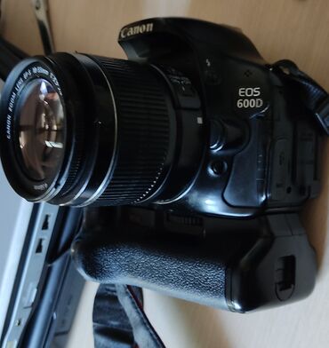 фотоаппарат бишкек: Кенон 600D обектив 18-55 среднем состояние