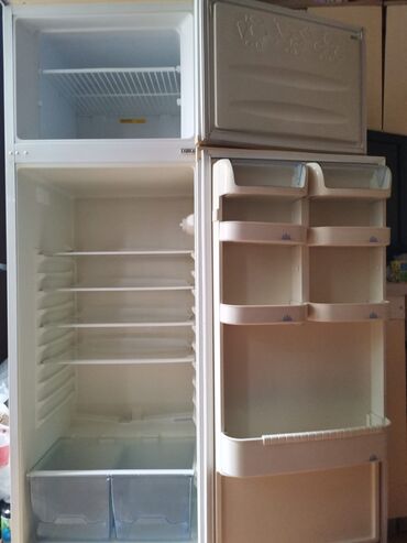 2 qapılı Beko Soyuducu Satılır, rəng - Ağ