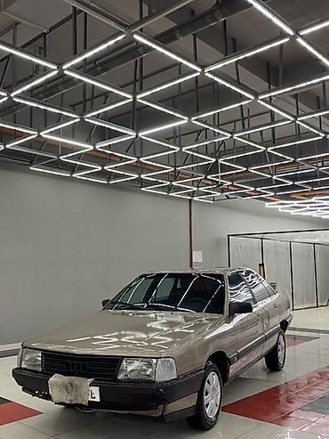 Audi: Audi 100: 1988 г., 1.8 л, Механика, Бензин, Седан — 15