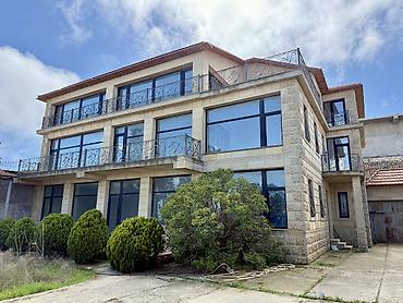 ağdaş əmlak: 9 otaq, 800 kv. m, Təmirsiz — 1