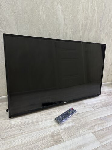 Телевизоры: Продаю телевизор Hisense “43 диагональ» Причина продажи висит не