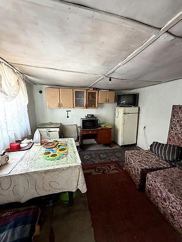 Продажа коттеджей и домов: 🏡 Продается уютный дом в Сокулуке! 📍 Участок: 6,8 соток 🏠 Площадь — 2