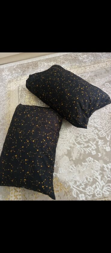 uşaq yastıq üzülər: Yastiqlar yenidir 1i 25 m sintefondur çoxx yumşaqdir Tez yumsalib