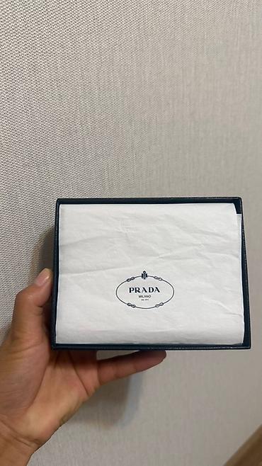 lemino сумки: Кошелёк PRADA Milano, мужской, классическая модель bi-fold. - — 1