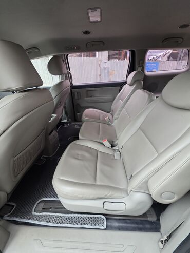 Kia: Kia Carnival: 2018 г., 2.2 л, Типтроник, Дизель, Минивэн — 8