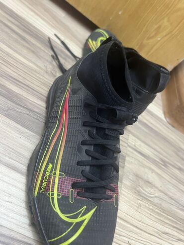 сороконожки обувь: Бутсы ( Nike mercurial )сороконожки, размер 35,5(eu). Купил сыну, уже