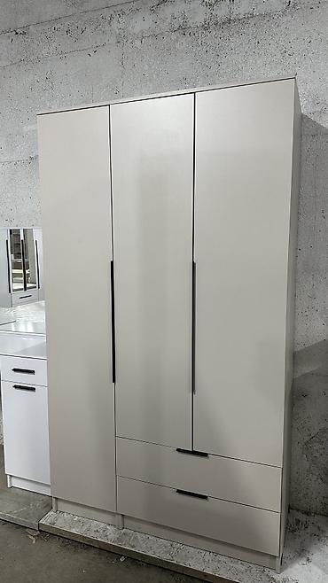 Шифоньеры, шкафы для одежды: Качество на первом месте! Прослужит вам долгие годы! Трехдверный шкаф — 17