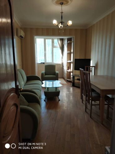 Uzunmüddətli kirayə mənzillər: Nərimanov metrosunun yaxınlığında 5 mertebeli binanın 5-ci — 16