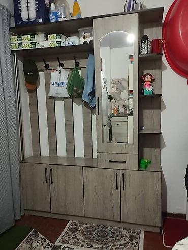 прихожий шкаф: Прихожая/гардеробный модуль с зеркалом и множеством систем хранения — 4