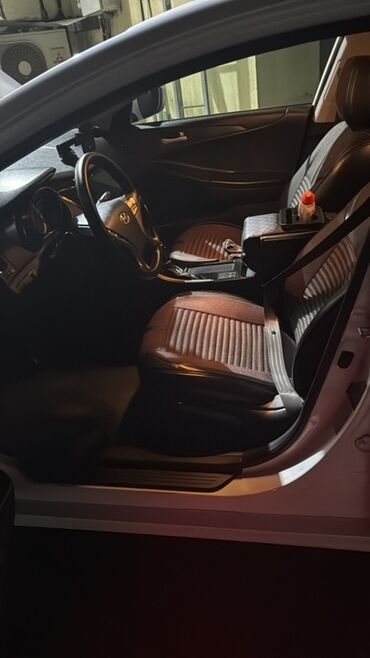 Hyundai: Hyundai Sonata: 2 l | 2013 il Sedan — 12