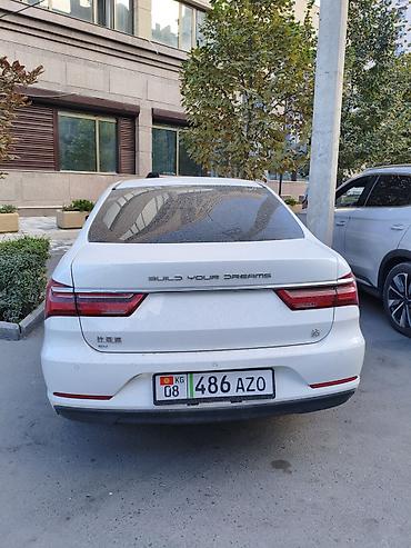 BYD: BYD Qin: 2021 г., Электромобиль, Седан — 4