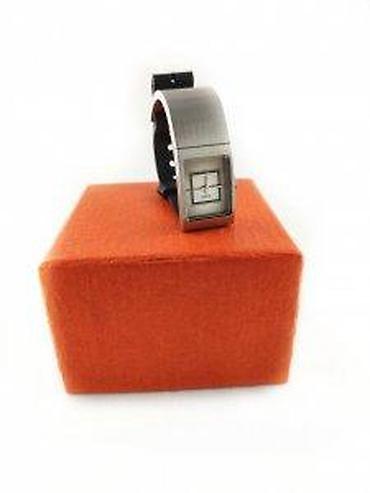 Ručni satovi: ORIGINALNI STARI ŽENSKI SAT AXCENT X4700, PERFEKTAN, RETKO | Veoma — 10