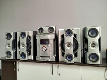 aiwa музыкальный центр: Продаю недорого SONY мощный 5 канальный музыкальный центр есть AUX