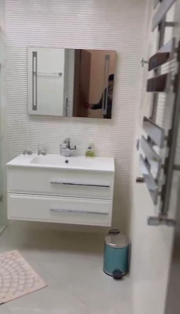Сниму квартиру: 4 комнаты, 185 м² — 4