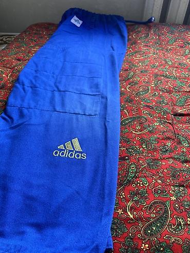 Цена:договорная Кимоно для дзюдо Adidas (синее), комплект - Модель