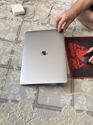 macbook pro 17: Cooox təcili. Apple MacBook Pro 16" (Space Gray) noutbuk — 5