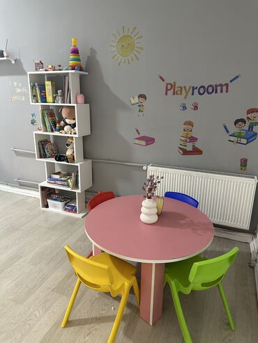 Otaqların uzunmüddətli kirayəsi: Günlük aylıq saatlıq otaqlar ofis icarə verilir. Həm təlim həm görüş — 10