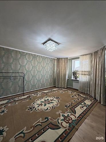 Продажа коттеджей и домов: Сдаётся просторный дом с благоустроенным двором и несколькими — 7