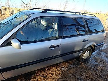 Volkswagen: Volkswagen Passat: 1994 г., 2 л, Механика, Бензин, Универсал — 21