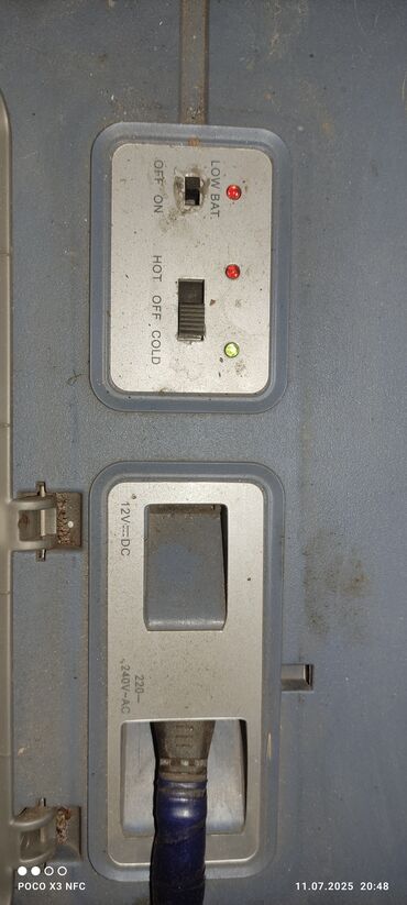 купить трансформаторное масло: Продаю авто холодильник б/ у работает от 12v и 220 v. Цена 4000