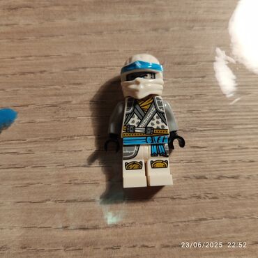 Oyuncaqlar: Qiymət------->1.5 manat LEGO Ninjago Zane Orijinal deyil Zəng