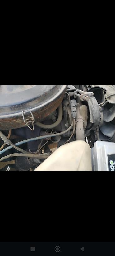 Tofas: Model: Tofaş Doğan (sedan) Rəng: Açıq mavi Kuzov: 4 qapılı, klassik — 10